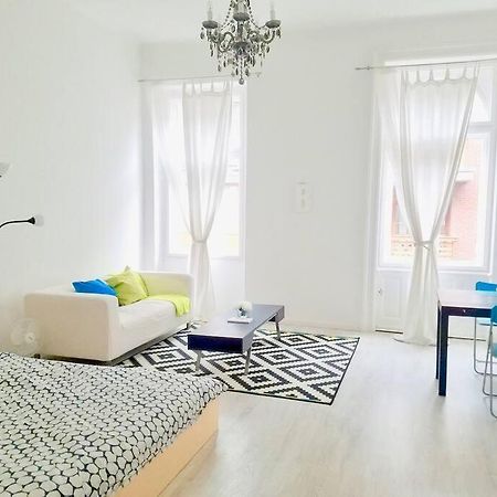 Bright And Cozy - City Center Apt Budapest Ngoại thất bức ảnh